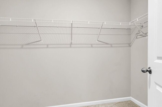 Building Photo - 534 Alderly Dr