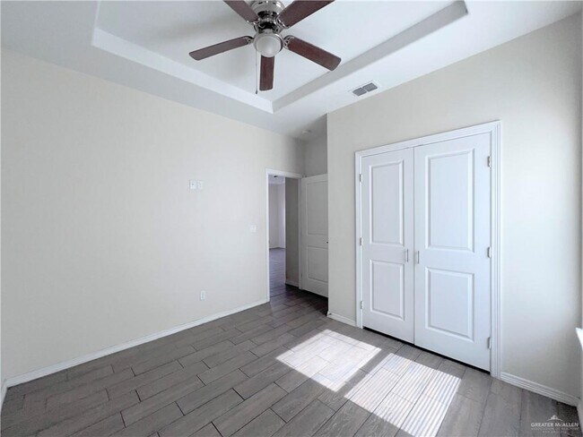 Building Photo - 1609 W Cortlandt St