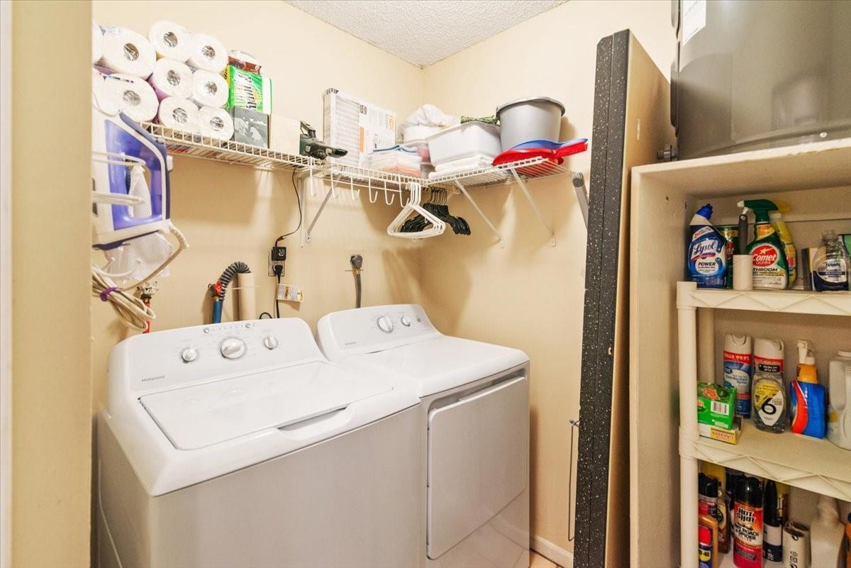 Building Photo - 2831 SW 87th Ave