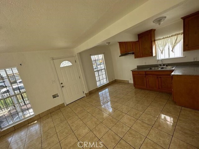 Building Photo - 9320 Normandie Ave