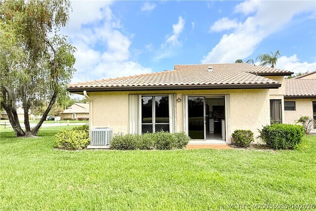 Building Photo - 3505 SW Quail Meadow Trail