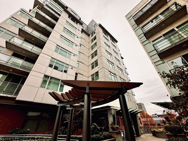 Building Photo - Downtown Bellevue Studio with Balcony, In-Unit Laundry & Amenities