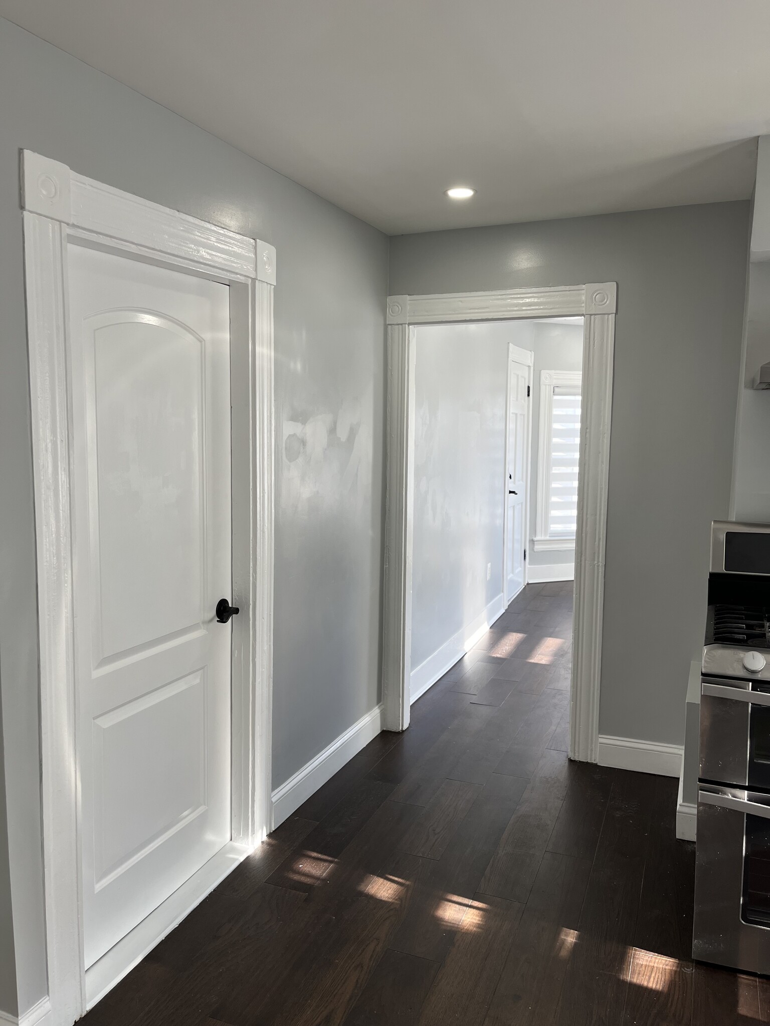 Building Photo - 114 Tenney St