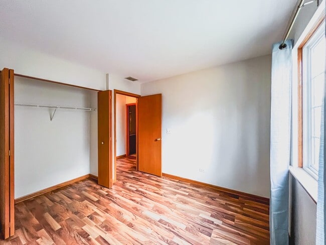 Building Photo - 1320 Darnell Dr