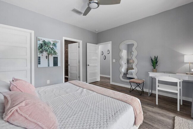 Building Photo - 52 Florida Ave