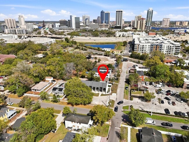 Building Photo - 1331 Cedar St