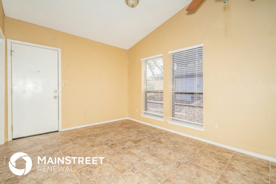 Building Photo - 505 San Carlos Dr
