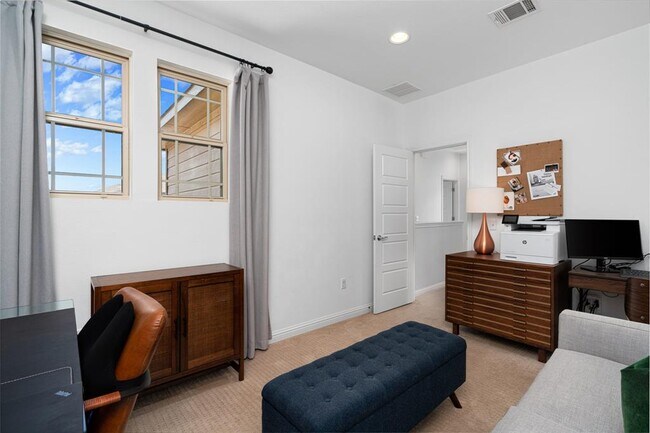 Building Photo - 1518 Frontier Valley Dr