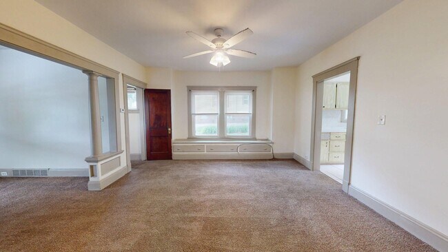 Building Photo - 3339 W.84th