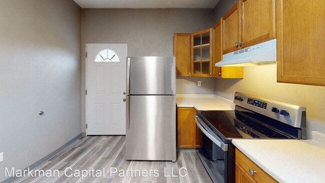 Building Photo - 2 br, 1.5 bath House - 36 Madison Avenue