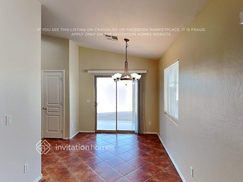 Building Photo - 2722 S 113th Ave