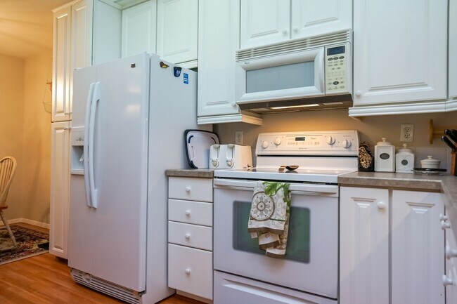 Building Photo - Coeur d'Alene North Condo - Furnished 2 be...