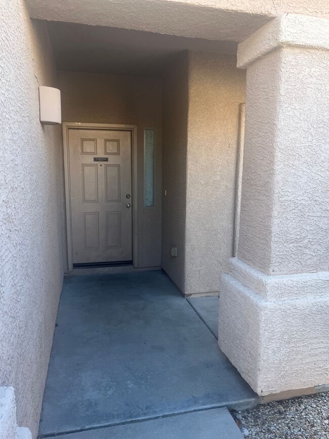 Building Photo - 8342 S Hunnic Dr