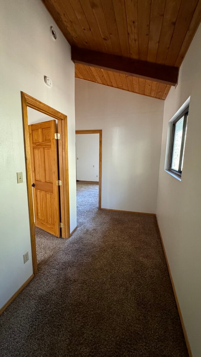 Building Photo - 2012 Symonds Dr