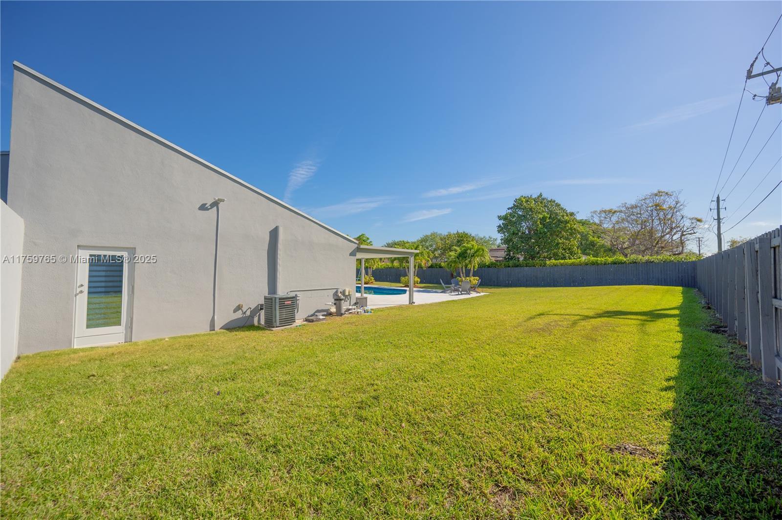 Building Photo - 13561 SW 98th Pl