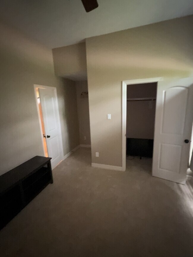 Building Photo - 8211 Mattwood Dr