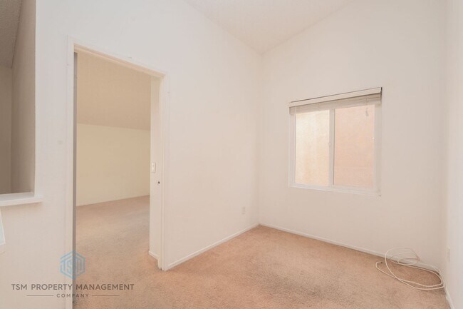 Building Photo - 14789 Cinnamon Dr