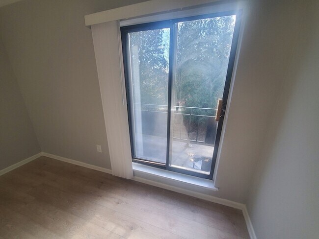 Building Photo - 55 David Terrace