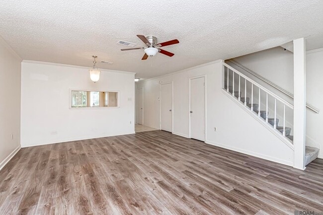 Building Photo - 9821 Siegen Ln