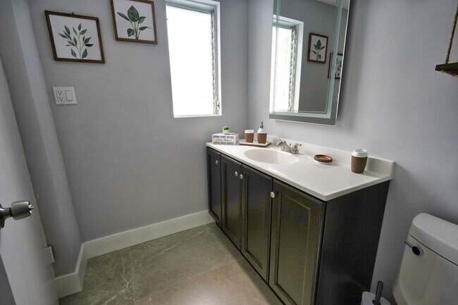 Building Photo - Rent to own