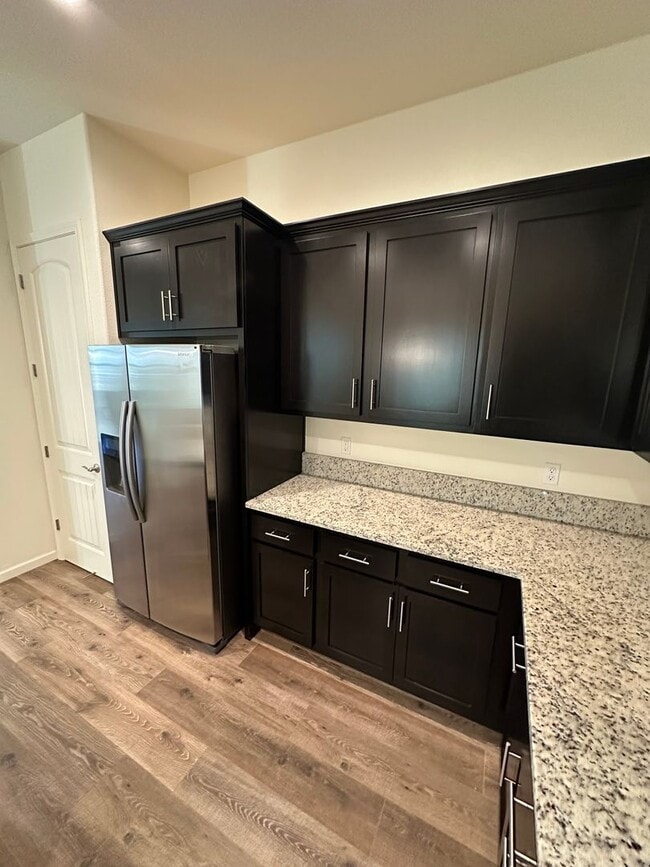 Building Photo - Natomas 3 Bedroom Home with a loft for rent!