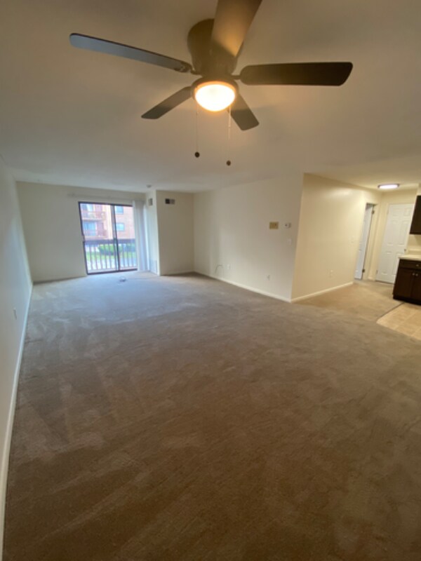 Building Photo - 1217 Harbor View Dr