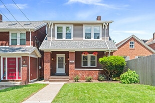 Building Photo - 6361 Waldron St