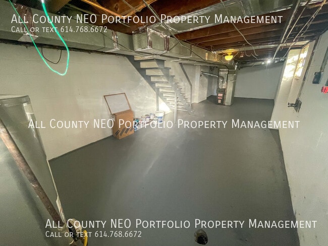 Building Photo - 35 N Brinker Ave