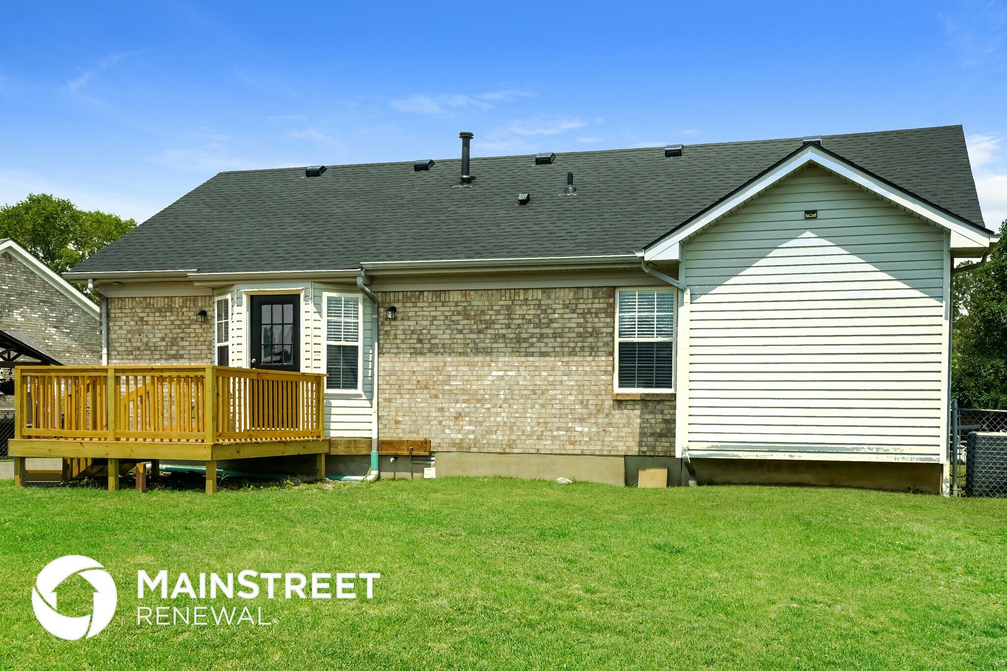 Building Photo - 395 Ashley Blvd