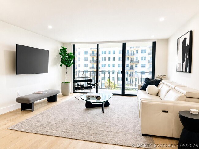 Building Photo - 3460 S Ocean Blvd