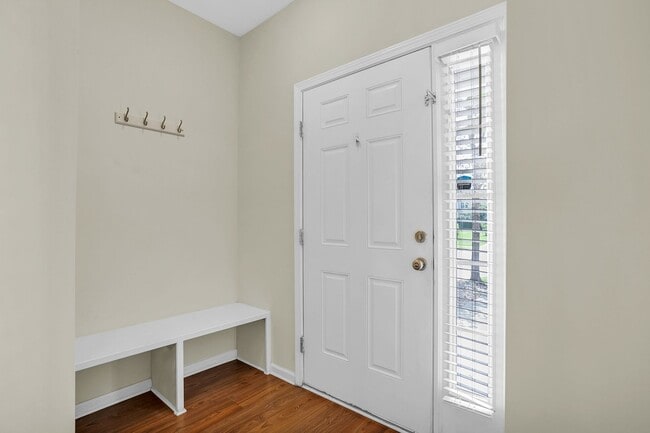 Building Photo - 3 Bedroom 2.5 Bathroom Townhome in Richmon...