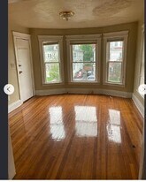 Building Photo - 121 Whittier Ave