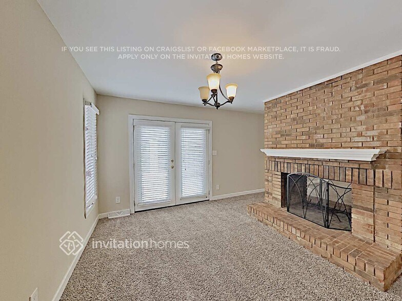 Building Photo - 924 Pine Forest Rd