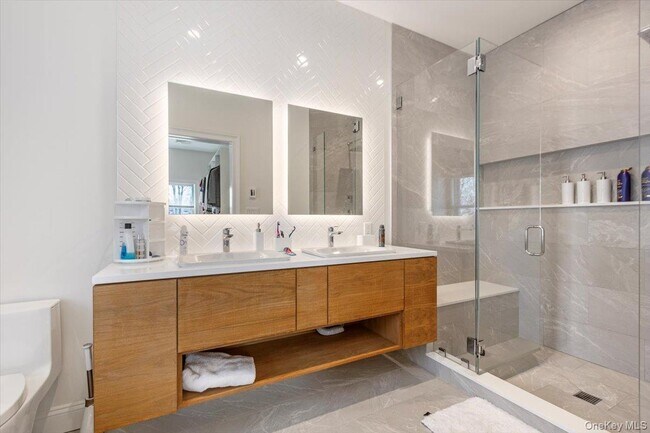 Building Photo - 34 Tuckahoe Ave