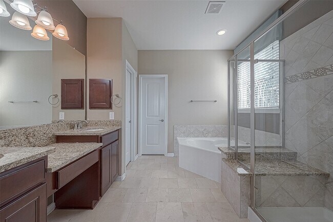 Building Photo - 7530 Newbury Trail