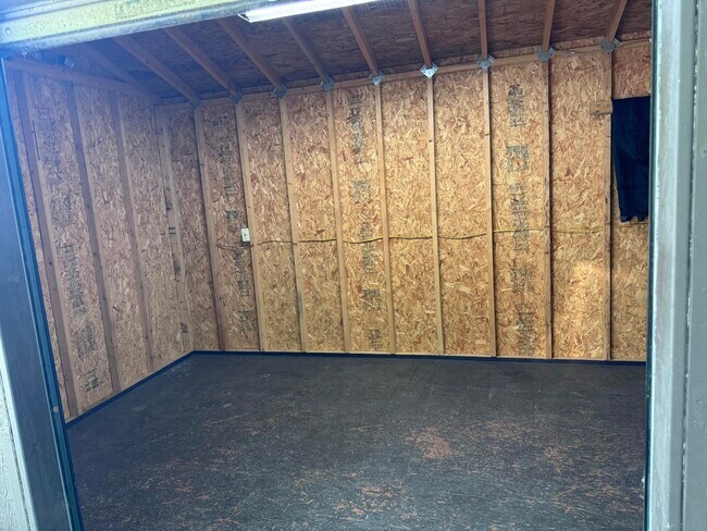Building Photo - 4096 Simpson Ln