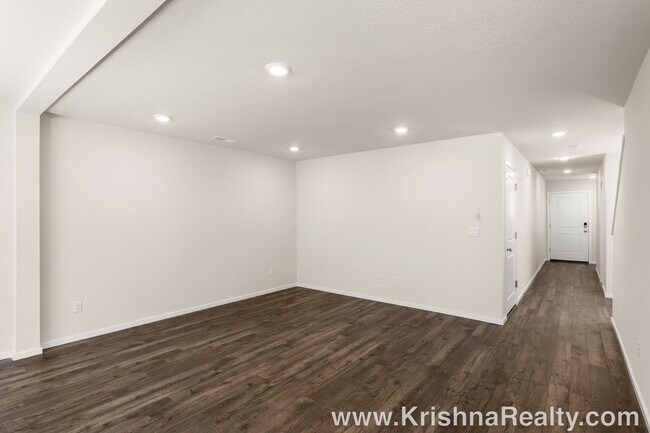 Building Photo - Beautiful NEW CONSTRUCTION 3 Bedroom 2.5 B...
