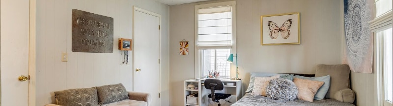 Building Photo - 117 W Poplar St