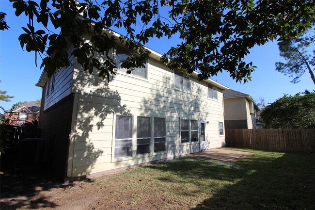 Building Photo - 3311 Twelve Oaks Ln