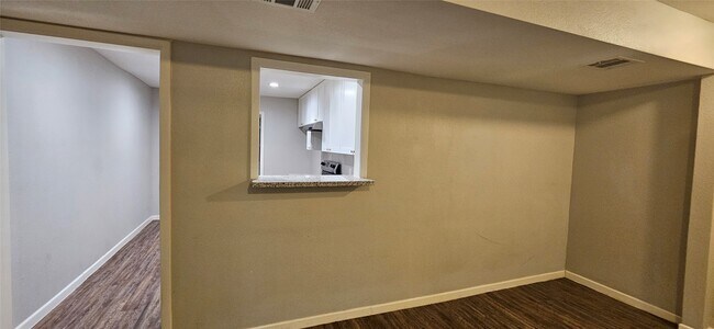 Building Photo - 1015 Prune St