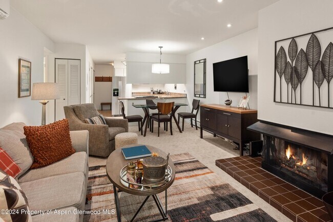 Building Photo - 205 E Durant Ave