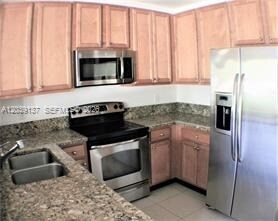 Building Photo - 202 Las Brisas Cir