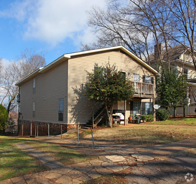 Primary Photo - Southside Apartments