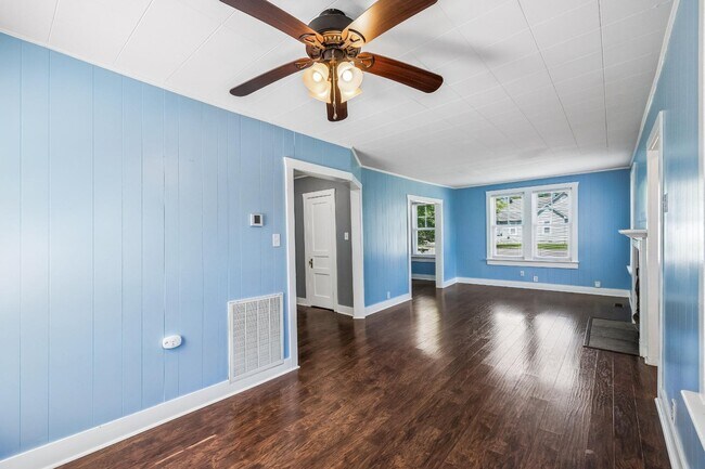 Building Photo - 226 Cumberland Dr