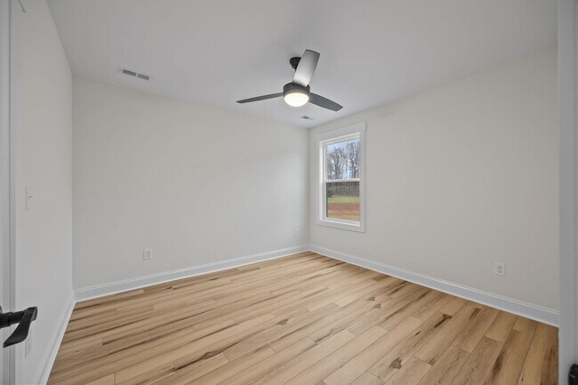 Building Photo - 1030 Gibson Rd