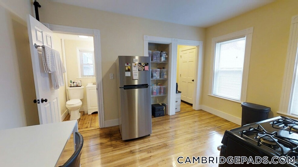 Building Photo - 5-7 Blake St.