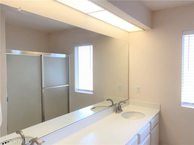 Building Photo - 26941 Stonehaven