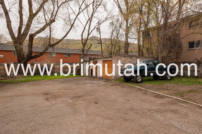 Building Photo - 224 W 400 N