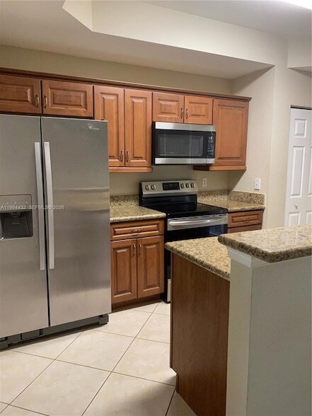 Building Photo - 2928 Hidden Hills Rd