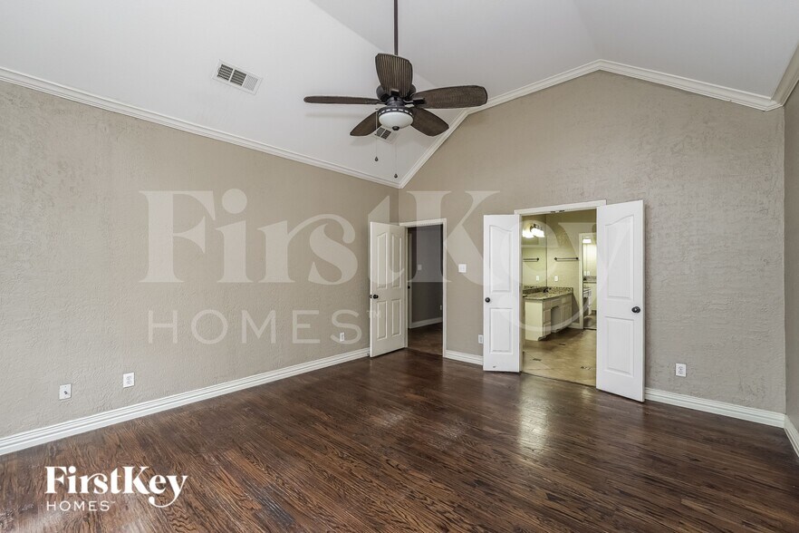 Building Photo - 1321 Lyra Ln